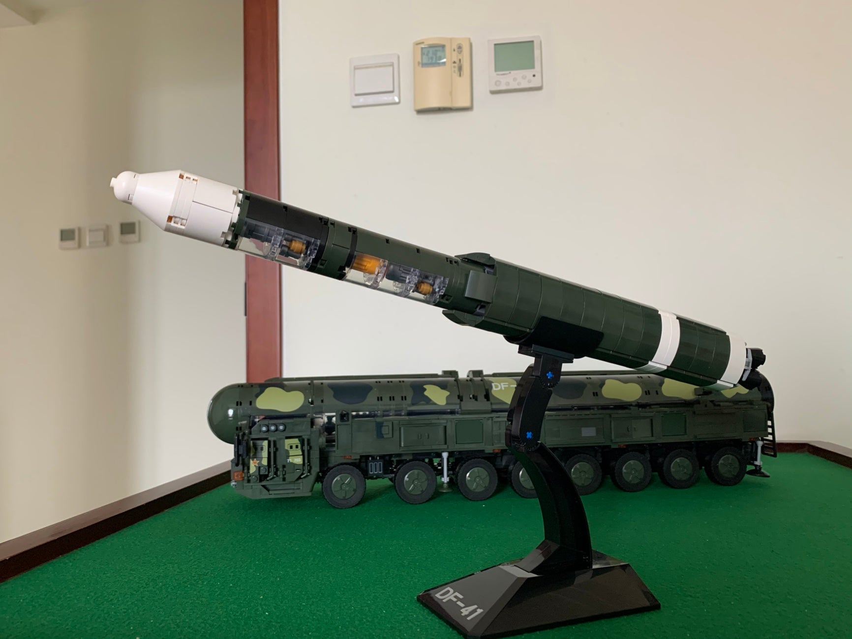 China Army Dong-Feng 41 DF-41 ballistic nuclear missile – SdKfzbrick