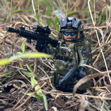 US Army Green Beret - Afghanistan Special Forces Commando - [5] FIGURES w/ weapons